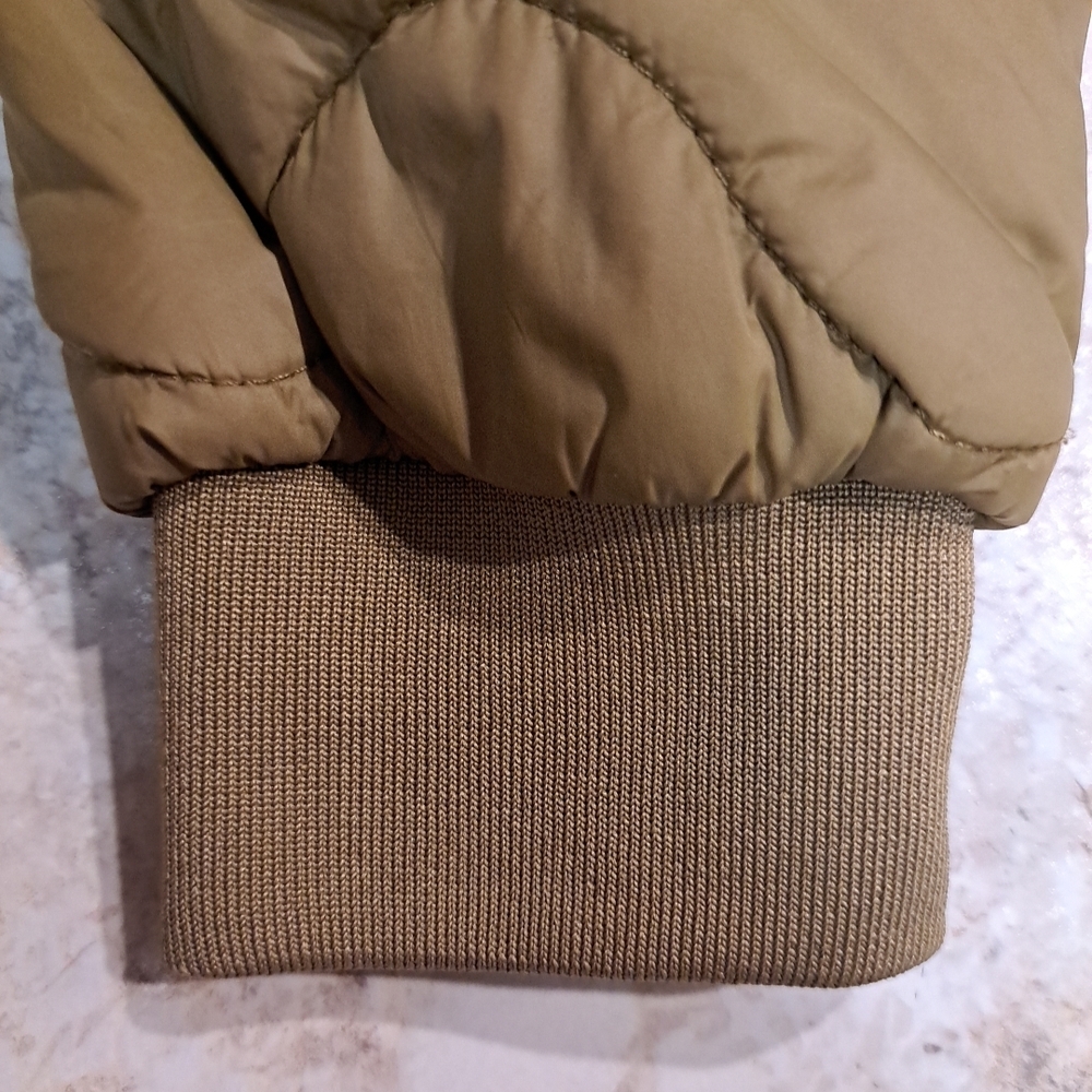 GAP Women's XS Upcycled Puffer Coat Amber Green Water Resistant Excellent Condit - Picture 3 of 9